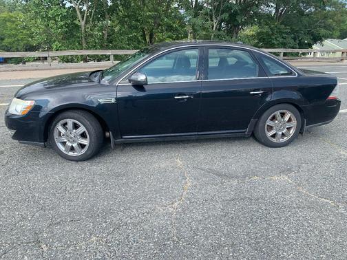 Blue 2008 Ford Taurus Limited