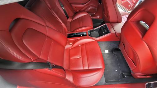 2017 Porsche Panamera Base