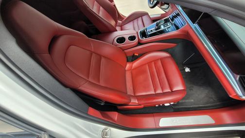 2017 Porsche Panamera Base