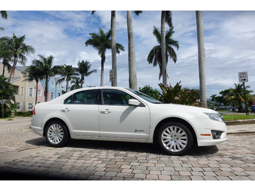2012 Ford Fusion Hybrid Base