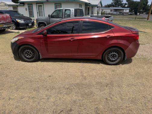Red 2013 Hyundai ELANTRA GLS