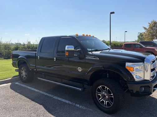 Black 2013 Ford F-250 Platinum