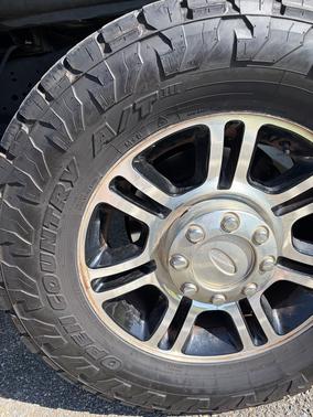 Black 2013 Ford F-250 Platinum