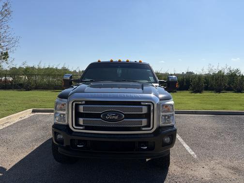 Black 2013 Ford F-250 Platinum