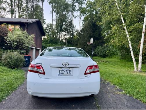 2011 Toyota Camry LE