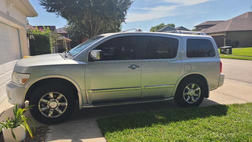 Silver 2006 INFINITI QX56 Base