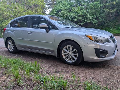 Silver 2012 Subaru Impreza 2.0i Premium