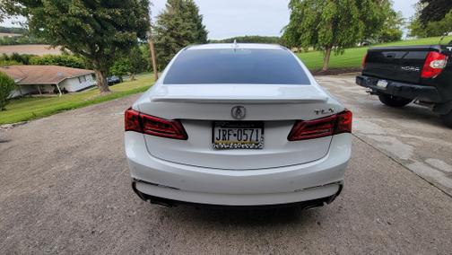 2018 Acura TLX V6 Advance