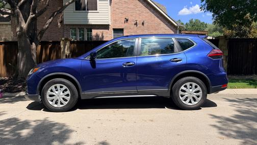 Blue 2019 Nissan Rogue S