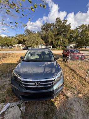 Blue 2017 Honda Pilot LX