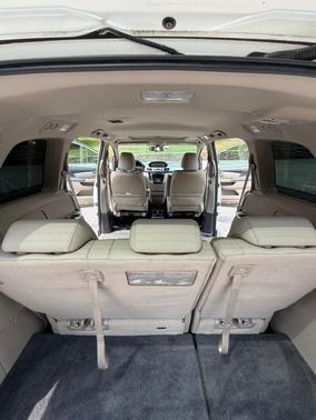 White 2016 Honda Odyssey EX-L