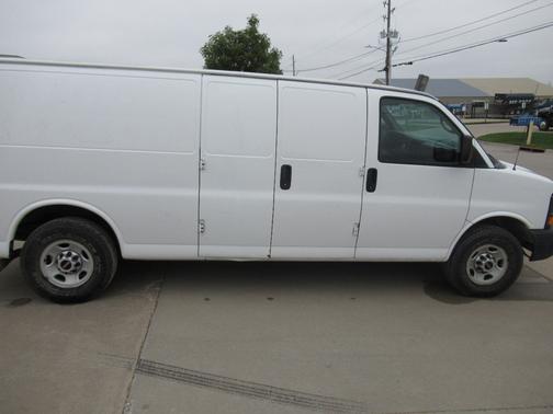 2014 GMC Savana 3500 Work Van