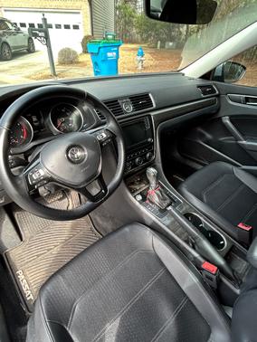 2017 Volkswagen Passat 1.8T SE w/Technology