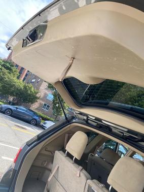 Green 2011 Toyota Highlander SE