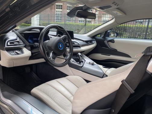 Black 2017 BMW i8 Base
