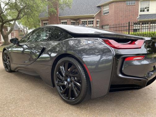 Black 2017 BMW i8 Base