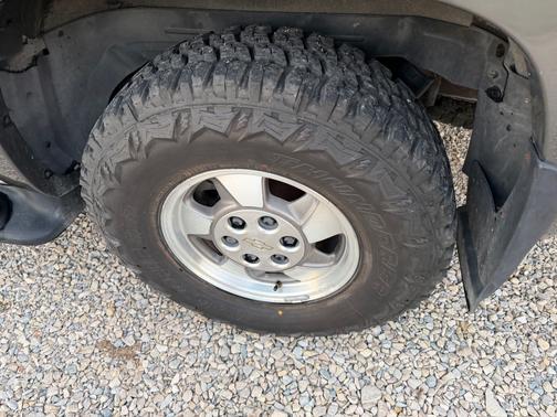 2002 Chevrolet Suburban 1500 LS