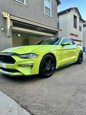 2020 Ford Mustang EcoBoost