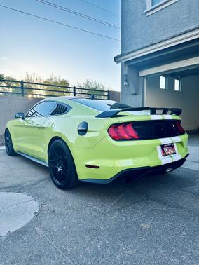 2020 Ford Mustang EcoBoost