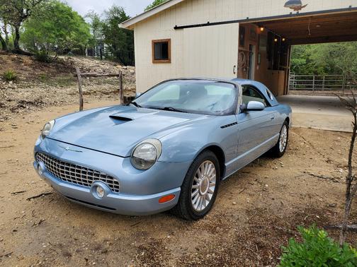 Blue 2004 Ford Thunderbird Deluxe