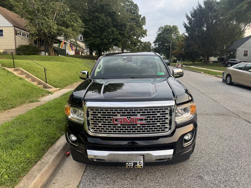 Black 2018 GMC Canyon Denali