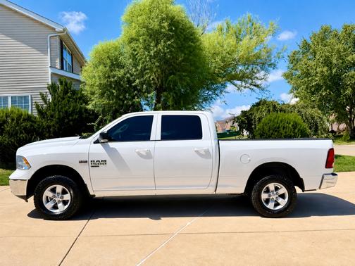 White 2019 RAM 1500 Classic SLT