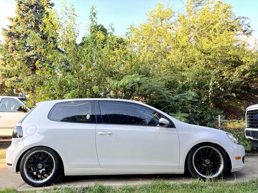 2010 Volkswagen Golf 2-Door