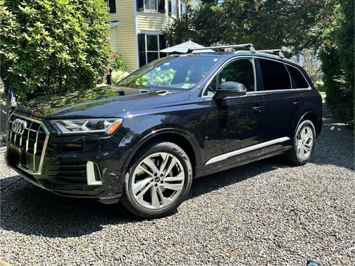 2021 Audi Q7 45 Premium Plus
