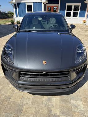 2022 Porsche Macan Macan S