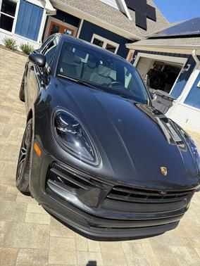 2022 Porsche Macan Macan S