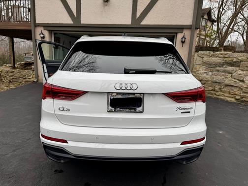 2021 Audi Q3 45 S line Premium