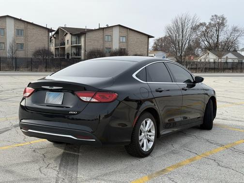 2015 Chrysler 200 Limited