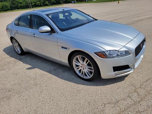 2016 Jaguar XF 35t Prestige