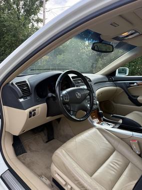 White 2005 Acura TL 3.2