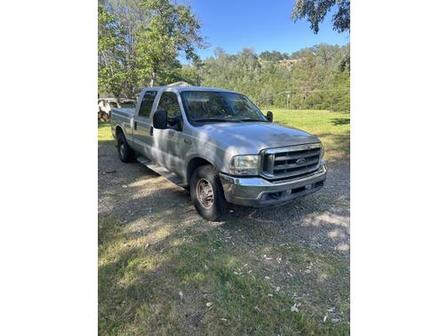 2004 Ford F-250 Lariat Crew Cab Super Duty