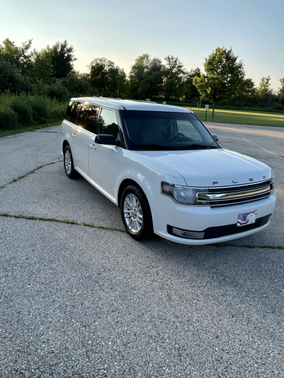 White 2014 Ford Flex SEL