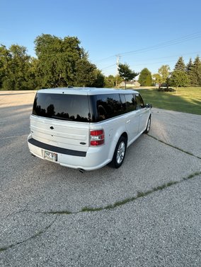 White 2014 Ford Flex SEL