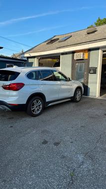 White 2018 BMW X1 xDrive28i