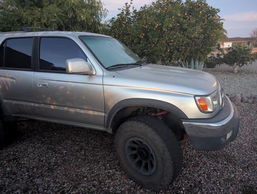 2000 Toyota 4Runner SR5 4WD