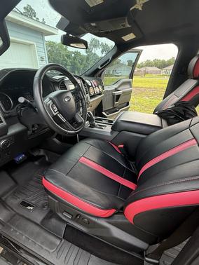 Black 2019 Ford F-150 XLT