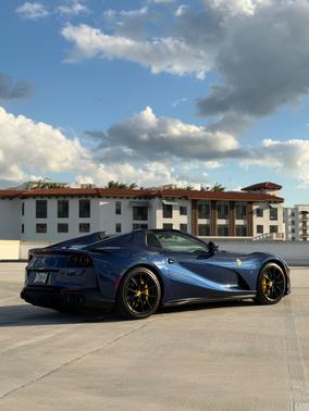 2023 Ferrari 812 GTS Base