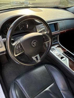 2015 Jaguar XF 2.0T Premium