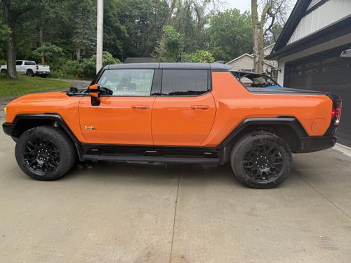 2024 GMC HUMMER EV Pickup 2X