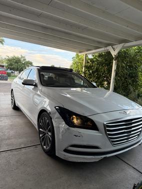 White 2015 Hyundai Genesis 3.8