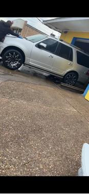 Silver 2012 Ford Expedition Limited