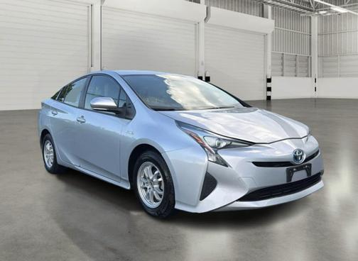 Silver 2016 Toyota Prius Two