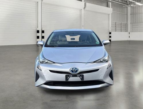 Silver 2016 Toyota Prius Two