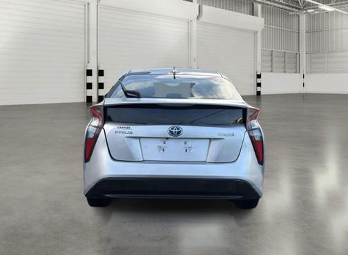 Silver 2016 Toyota Prius Two