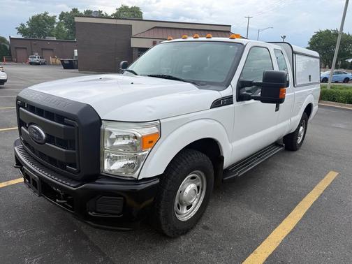 White 2016 Ford F-250 XLT