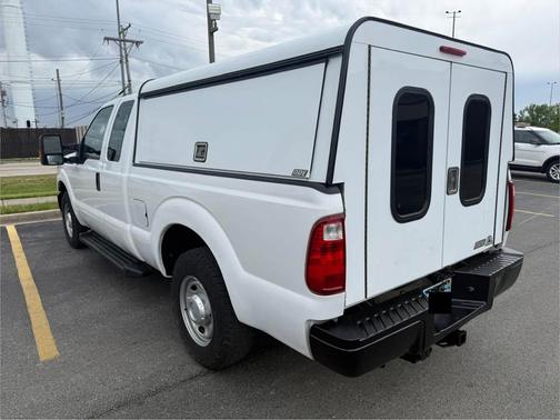 White 2016 Ford F-250 XLT